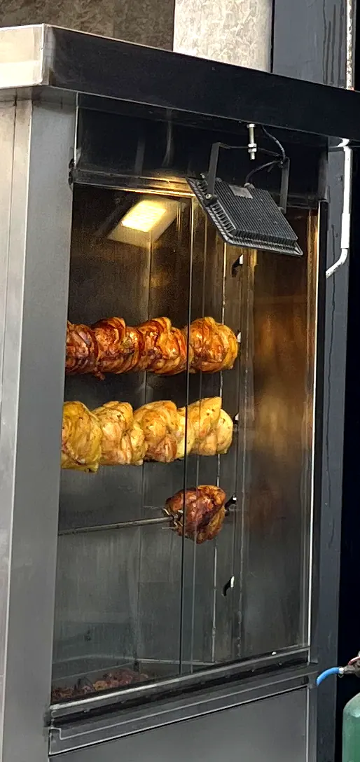 Poulets sur la broche